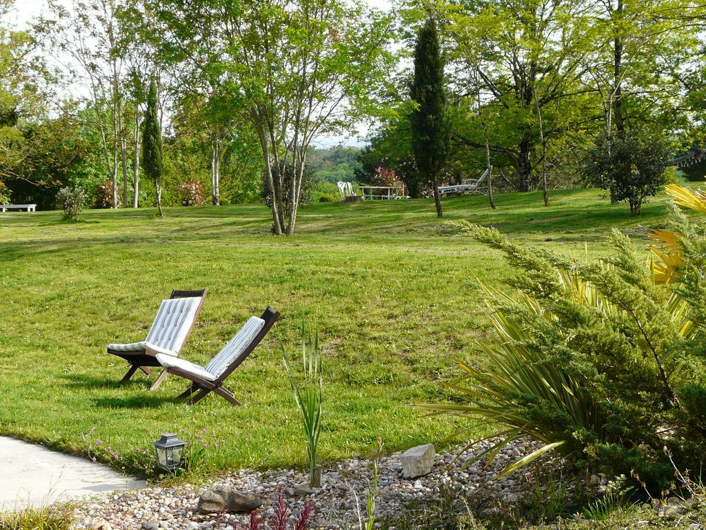 Chateau De La Comtesse Saint-Martin-Petit ภายนอก รูปภาพ